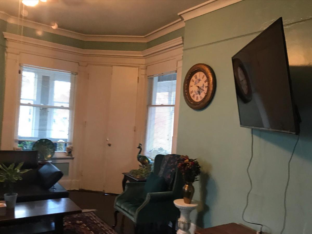 Bed and Breakfast 5 Star Victorian Mansion-Downtown No Locals Erie Esterno foto