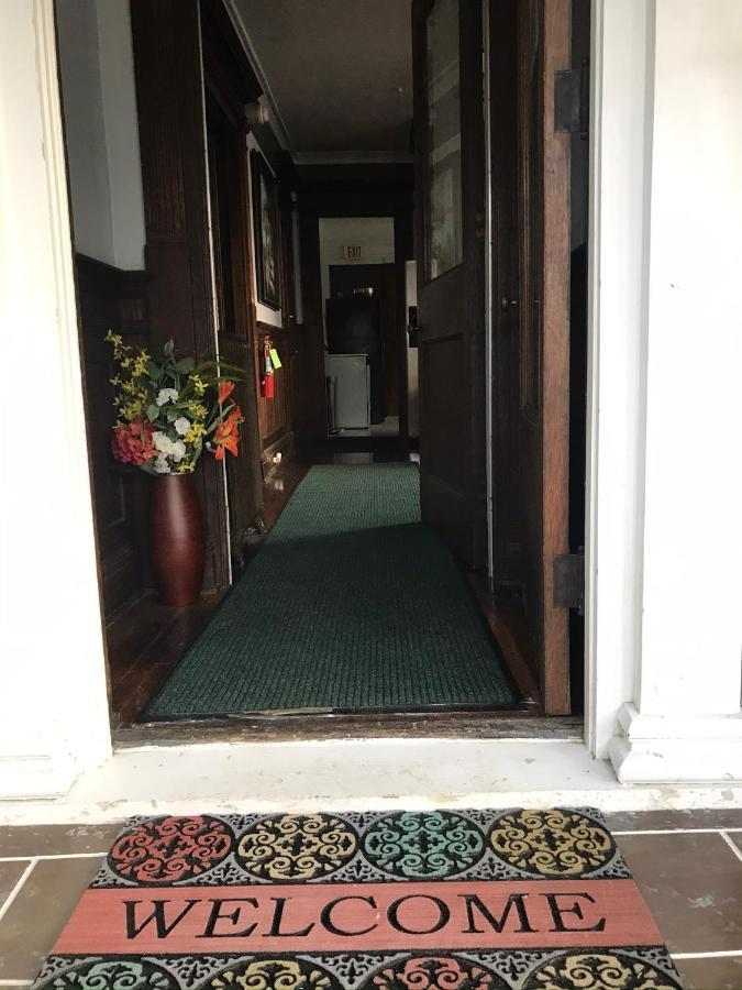 Bed and Breakfast 5 Star Victorian Mansion-Downtown No Locals Erie Esterno foto